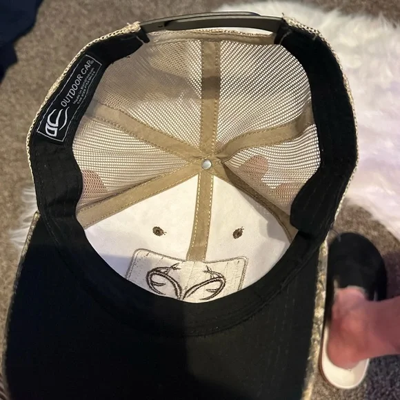 Realtree Camouflage Trucker Hat - Picture 4 of 5